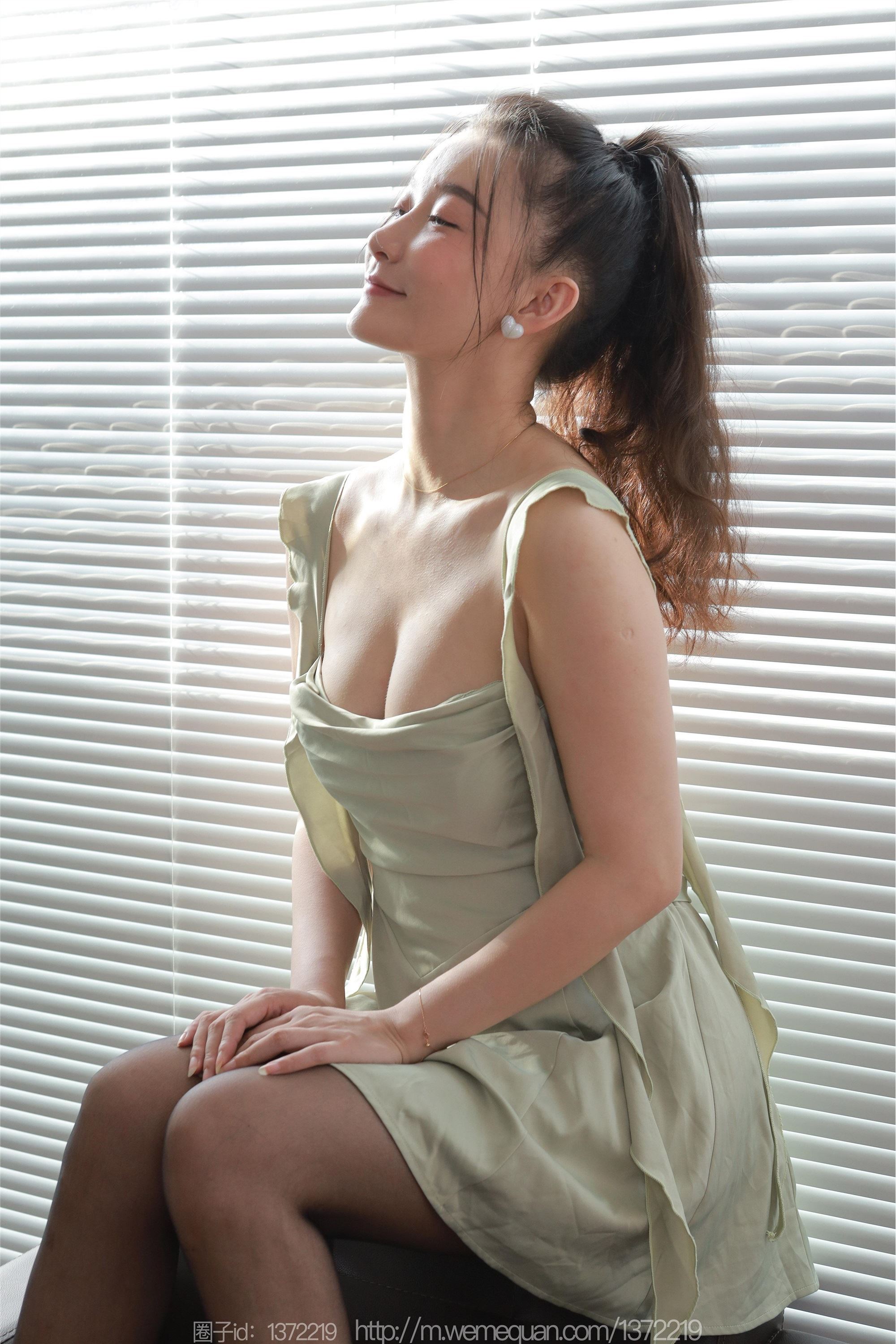 IESS异思趣向  2023.10.03 丝享家 1549 秋秋《深邃的沟壑》